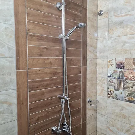 Otel Chuchura Family Koprivştitsa