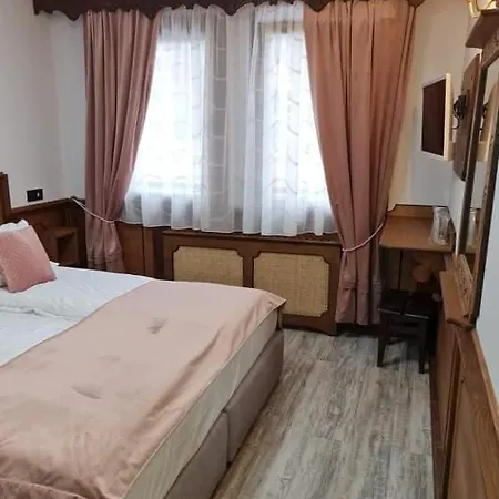 Chuchura Family Otel Koprivştitsa