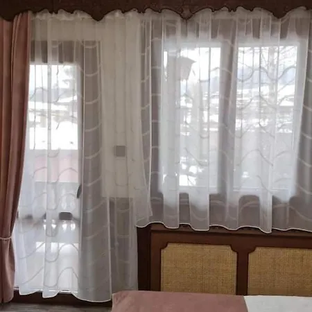 Hotel Chuchura Family 2*