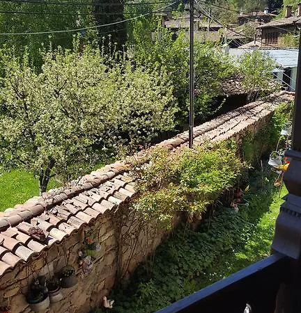 Otel Chuchura Family Koprivştitsa