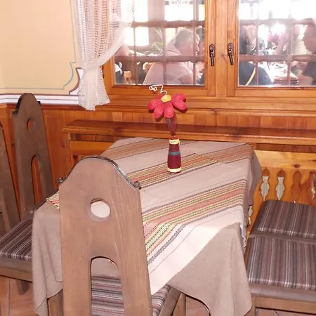 Otel Chuchura Family